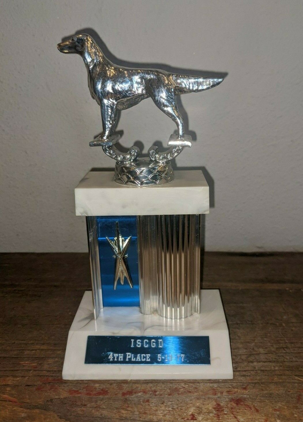 Vintage 1977 Irish Setter Dog Canine Metal Blue Silver Marble Base Trophy 7.5"